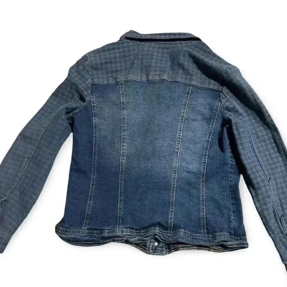 Live a Little Hoindstooth Detail Jean Jacket Size Medium - Picture 6 of 10
